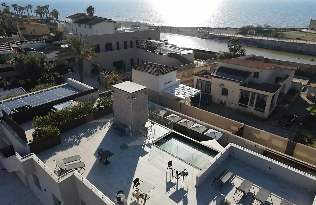 Giafra Luxury Rooms-1