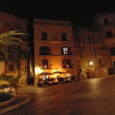 Aljama - Downtown B&B-3